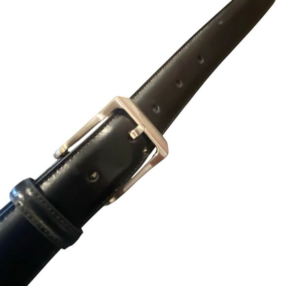 JoS. A. BANK Black Genuine Leather Belt Men's Size 44/110 Chrome Buckle - Picture 3 of 7